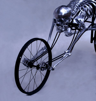 Illustration for article titled Skeleton Bicycle Will Give Me Nightmares for Weeks